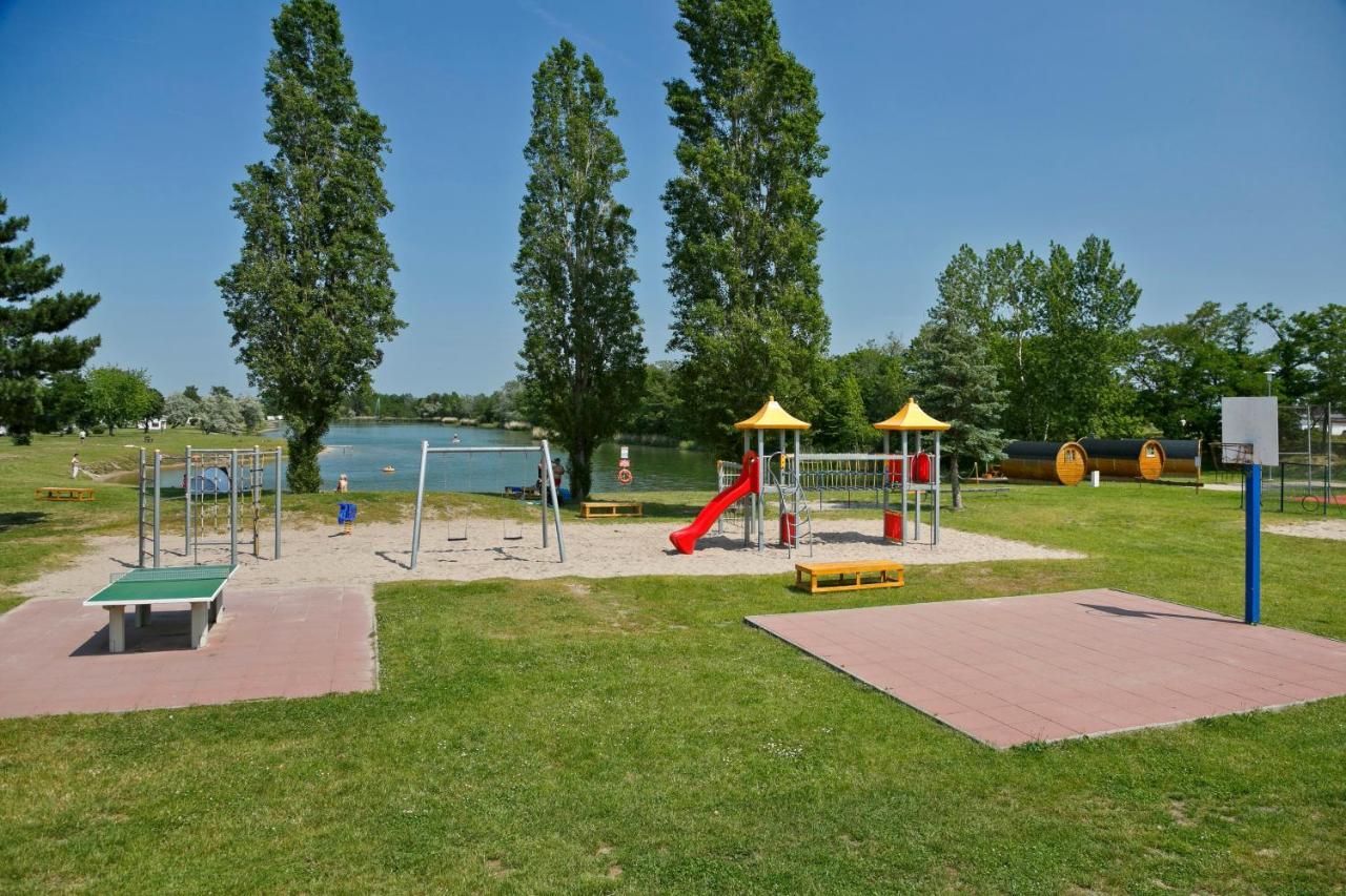 Knaus Campingpark Bad Dürkheim Εξωτερικό φωτογραφία